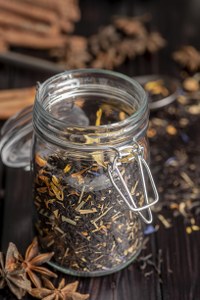 jar-with-herbs-tea_200x300